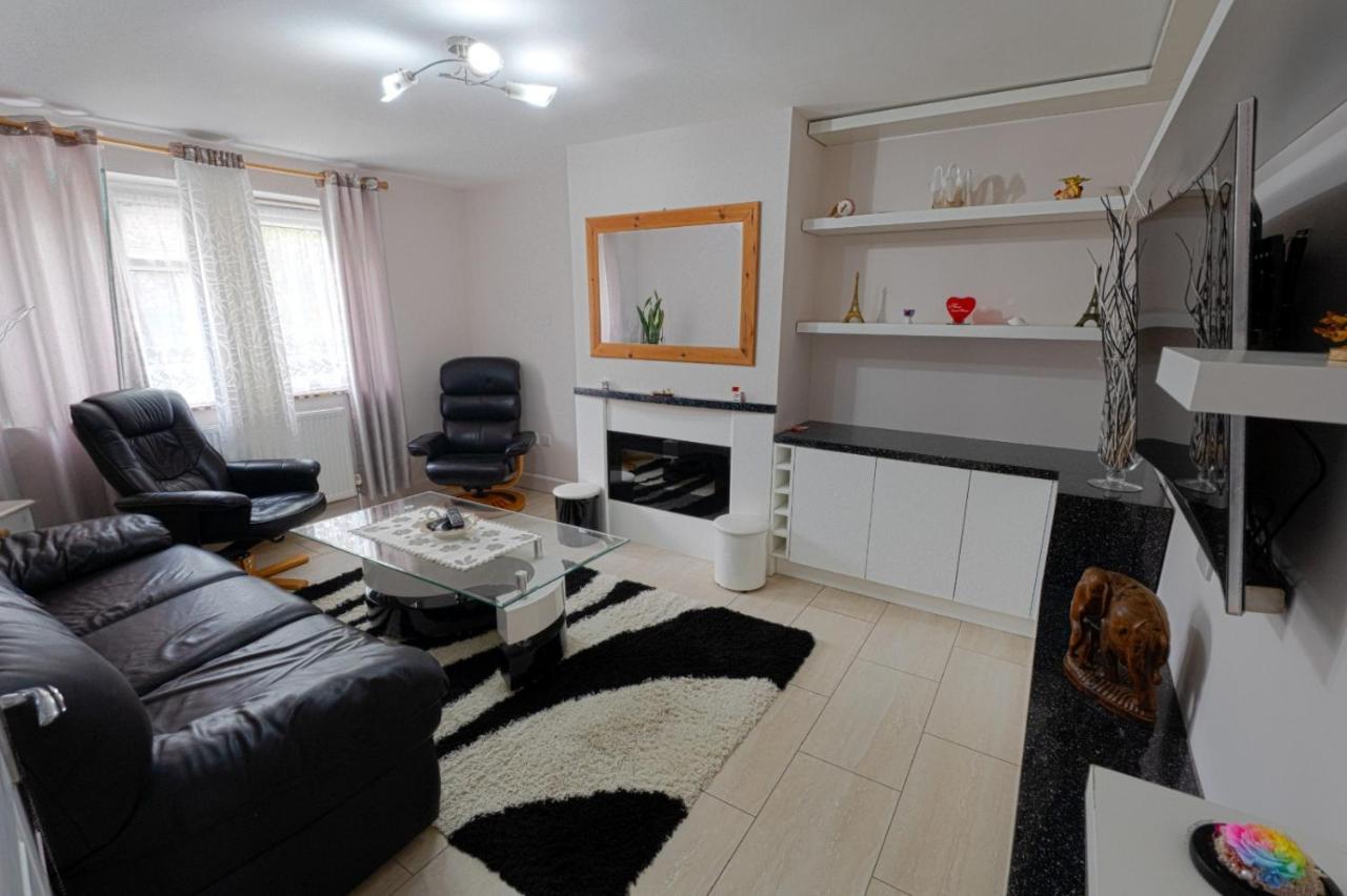 Immaculate 2-Bed Apartment In Isleworth By River Dış mekan fotoğraf